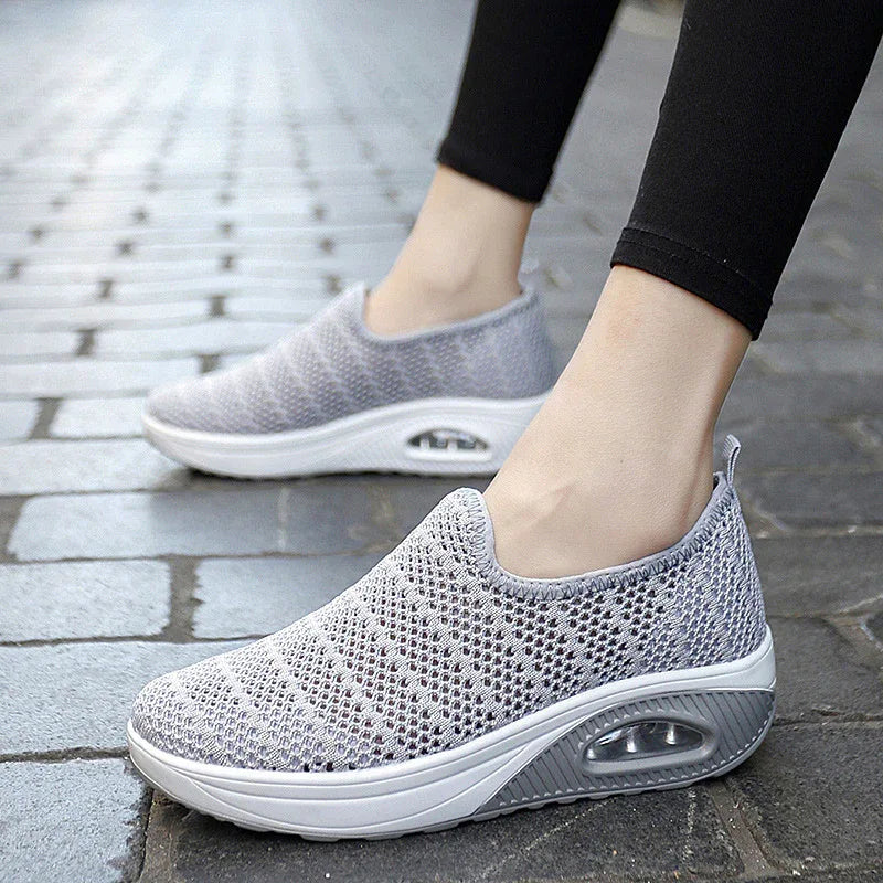 Women's Fashion Shoes Fly-Knit Breathable Outdoor Sneakers