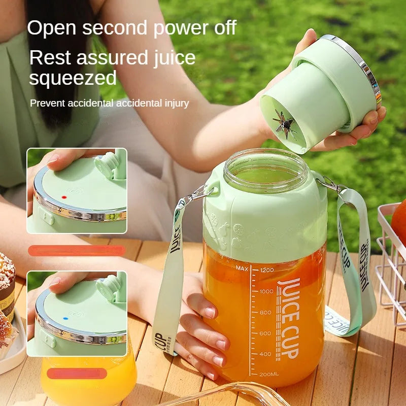 Portable Fruit Juicer Cup