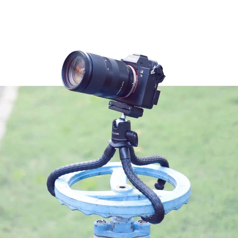 Flexibles 360-Grad-Stativ von Telesin mit 1/4-Zoll-Stativ / Mobilgerät / Montagezubehör - Bläckfisk