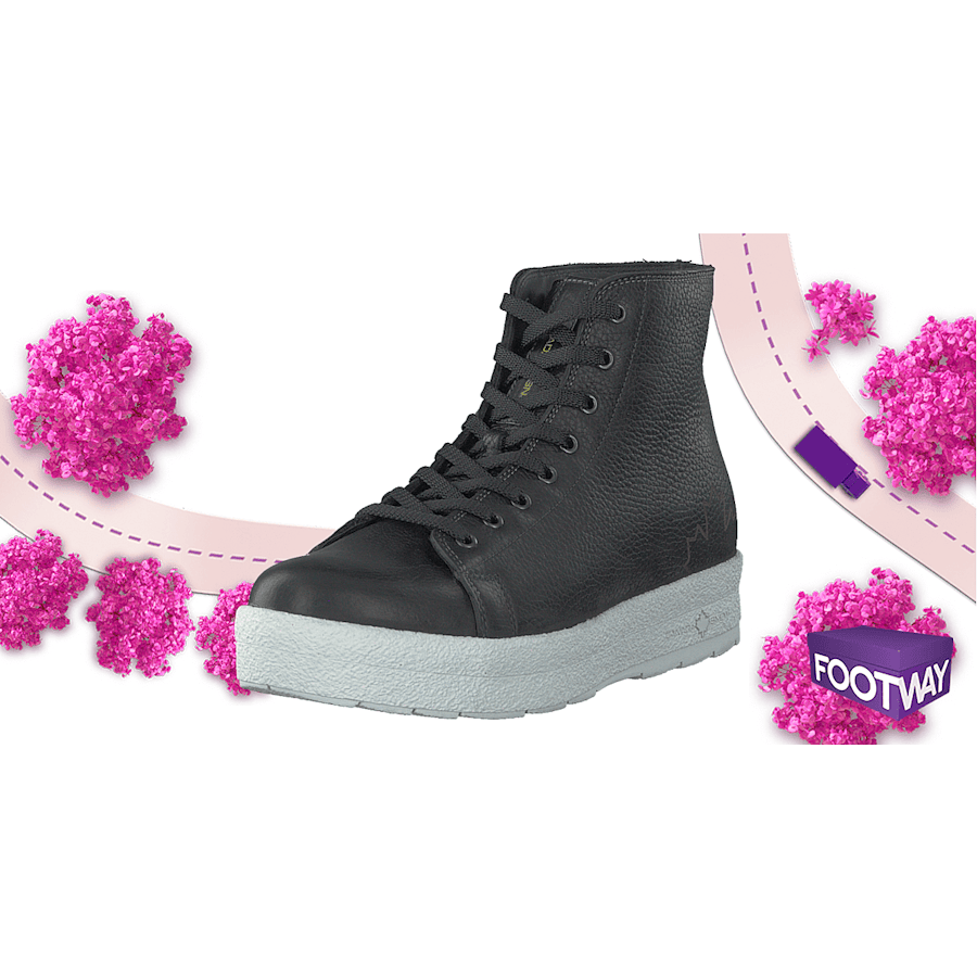 Mount Baker Lace Up Black