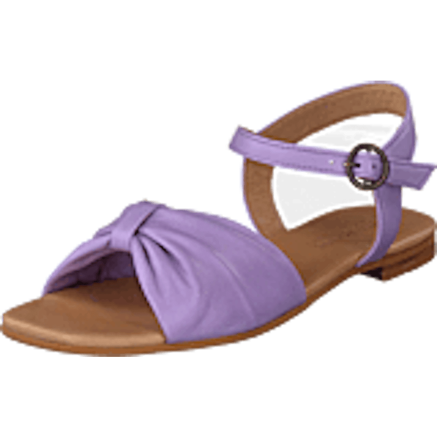 Madeleine Lilac