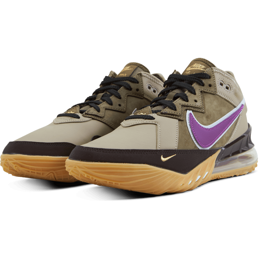 LeBron XVIII Low
