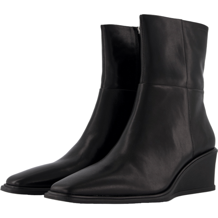Aino Black