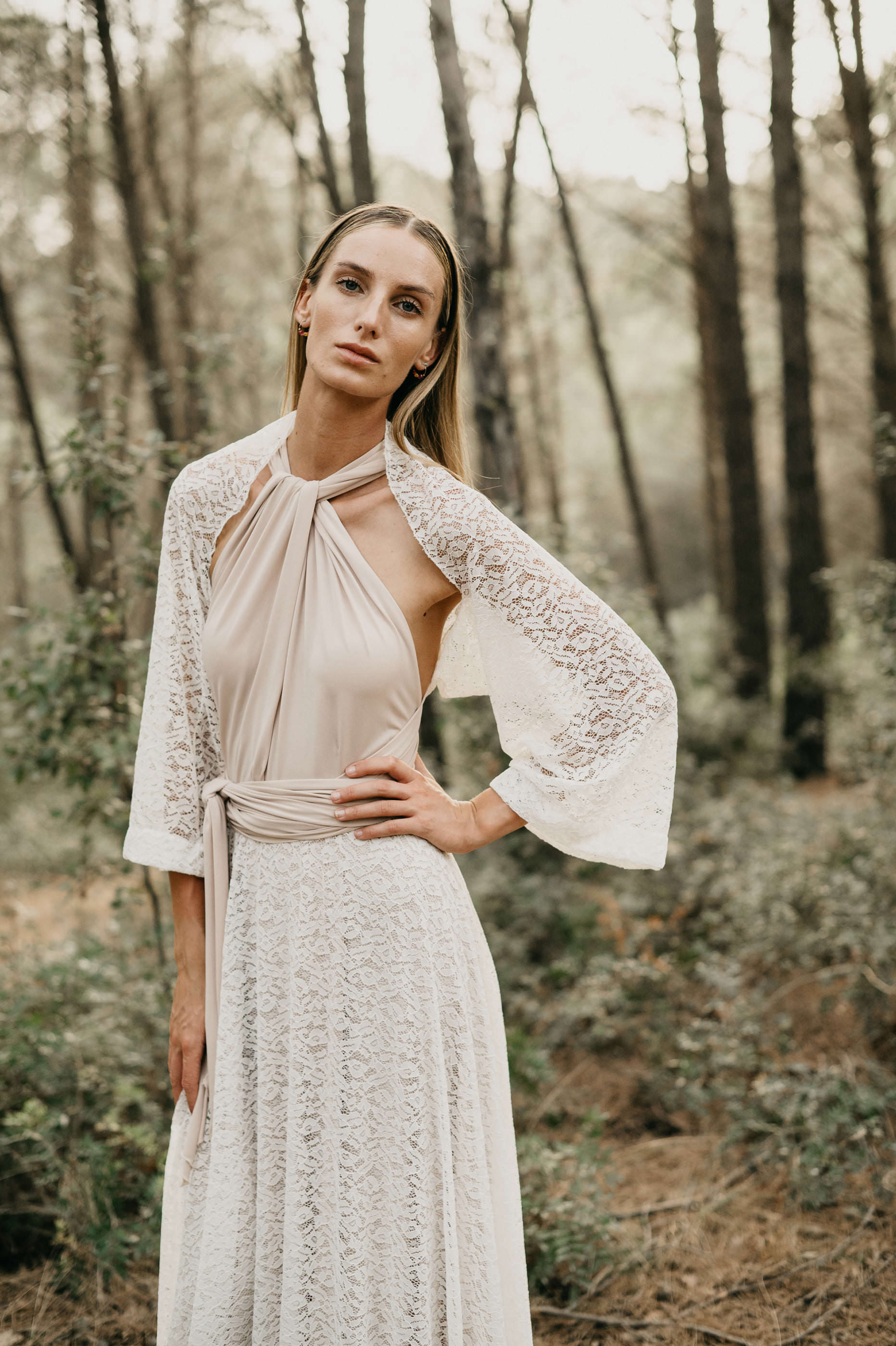 NEW LACE BOLERO