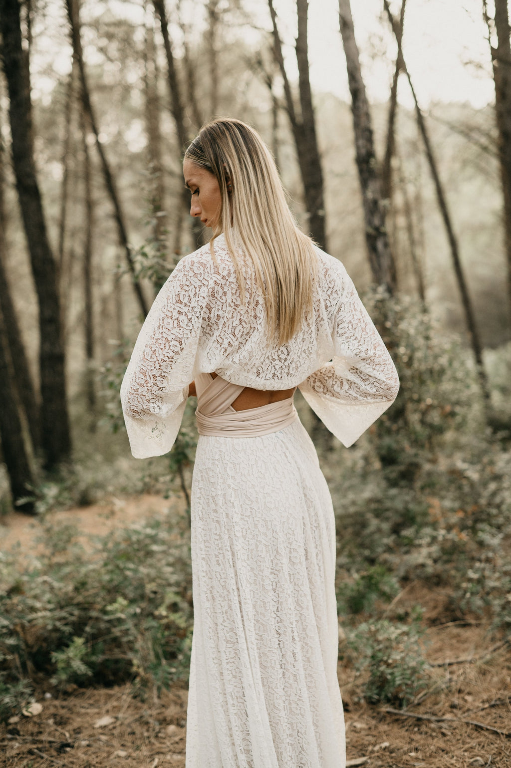NEW LACE BOLERO