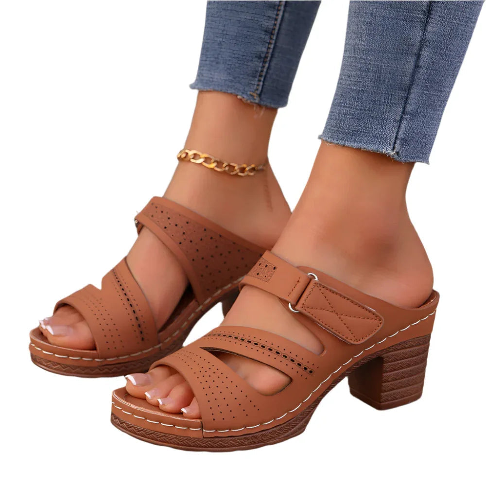 Square-Heeled Peep-Toe Summer Sandals Solid Color Casual Shoes