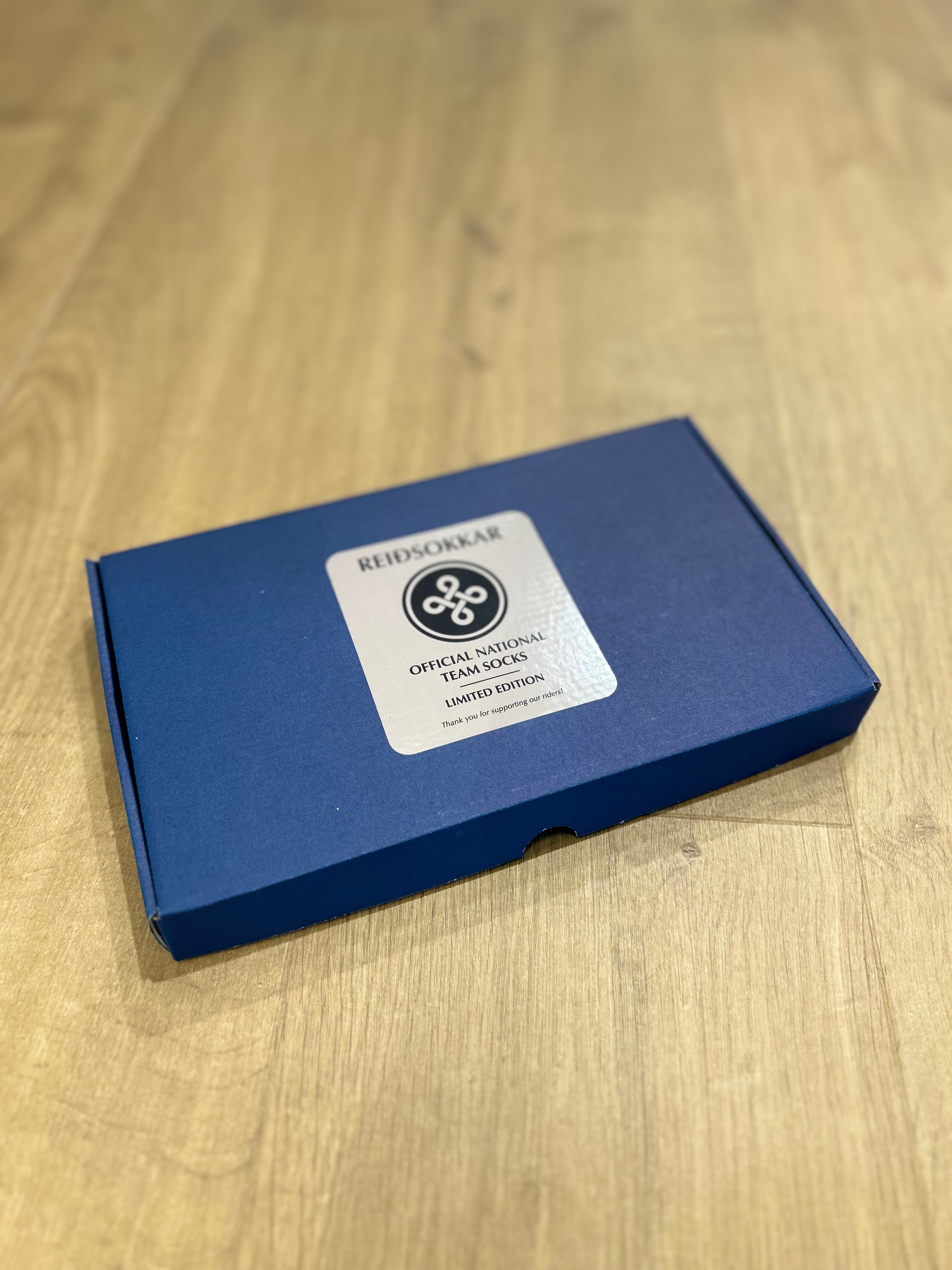 Landslagsstrumpan 2025 – Limited Edition Box från Reidsokkar
