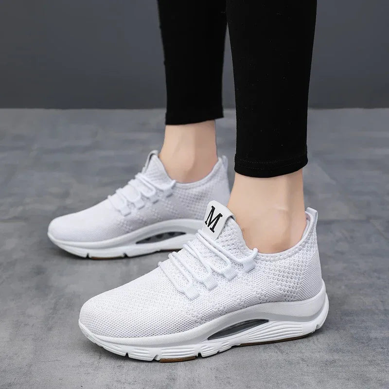 Women's Mesh Casual Sneakers With A Strong Cushioning Effect