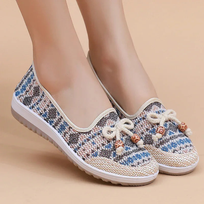Women's Soft-Soled Non-Slip Loafers Breathable Hollow Cloth Shoes