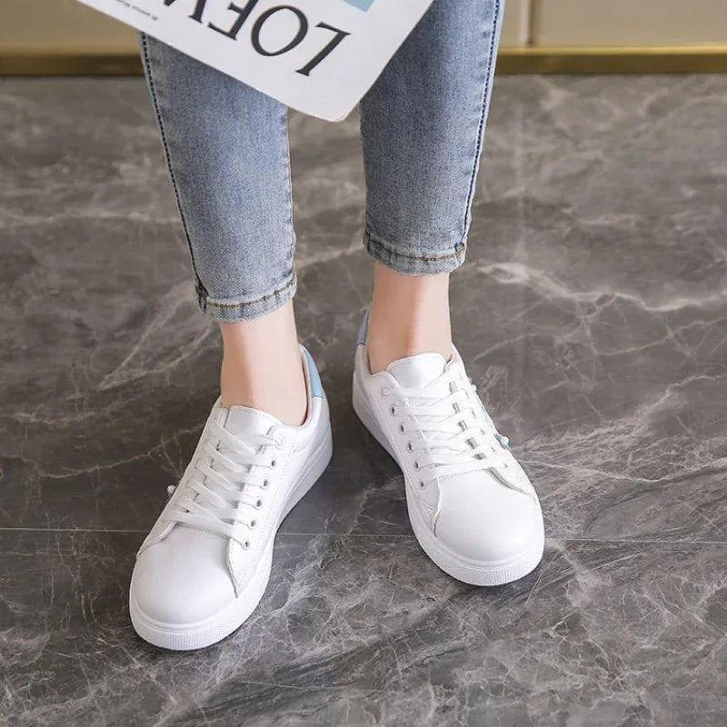 Women's Flat Low-Top Butterfly Sneakers
