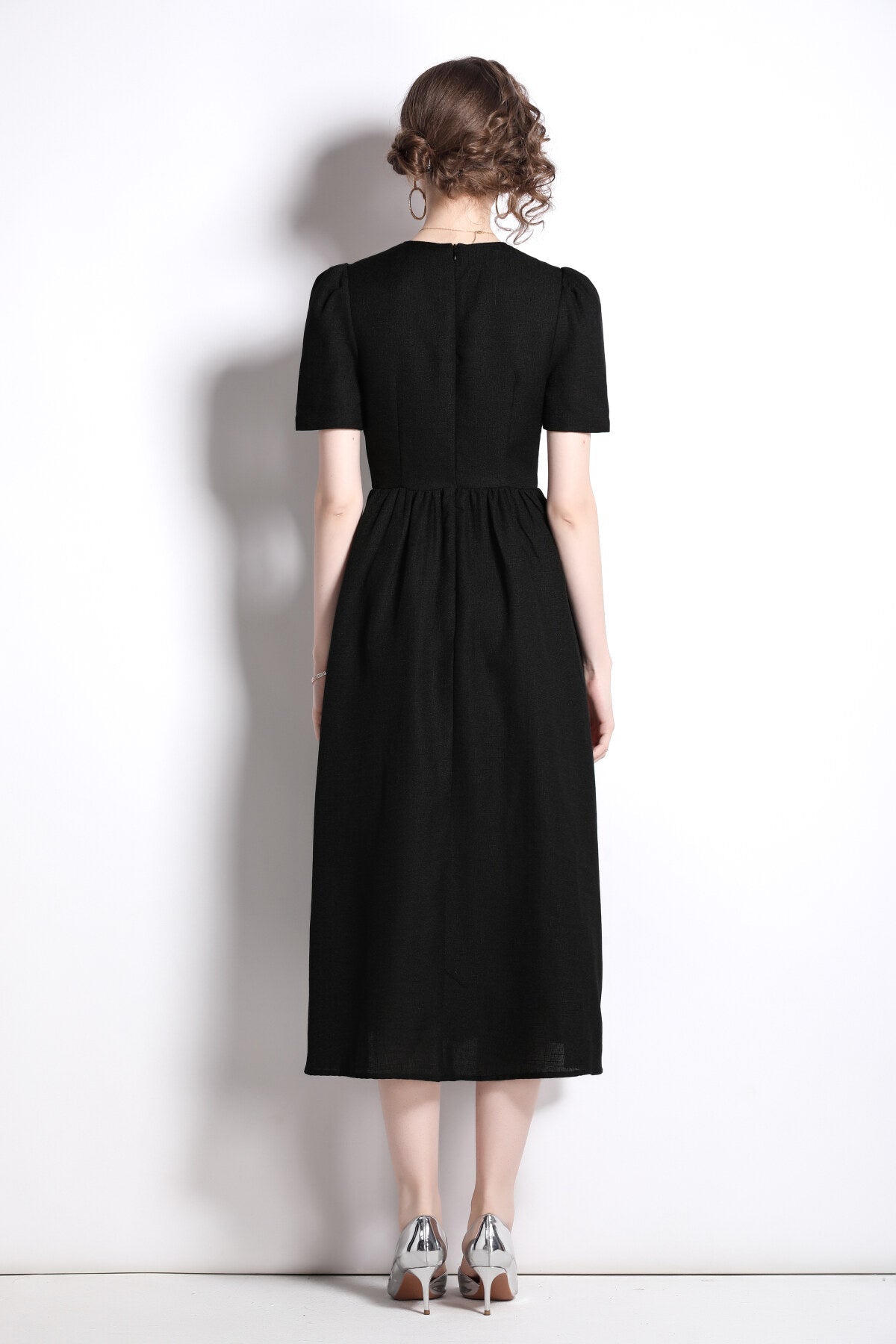 Everyday Elegant Black Dress