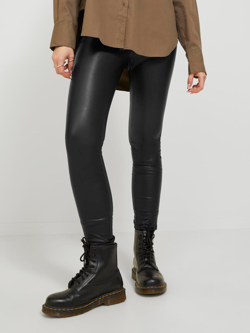 MEGAN LEGGINGS AUS KUNSTLEDER