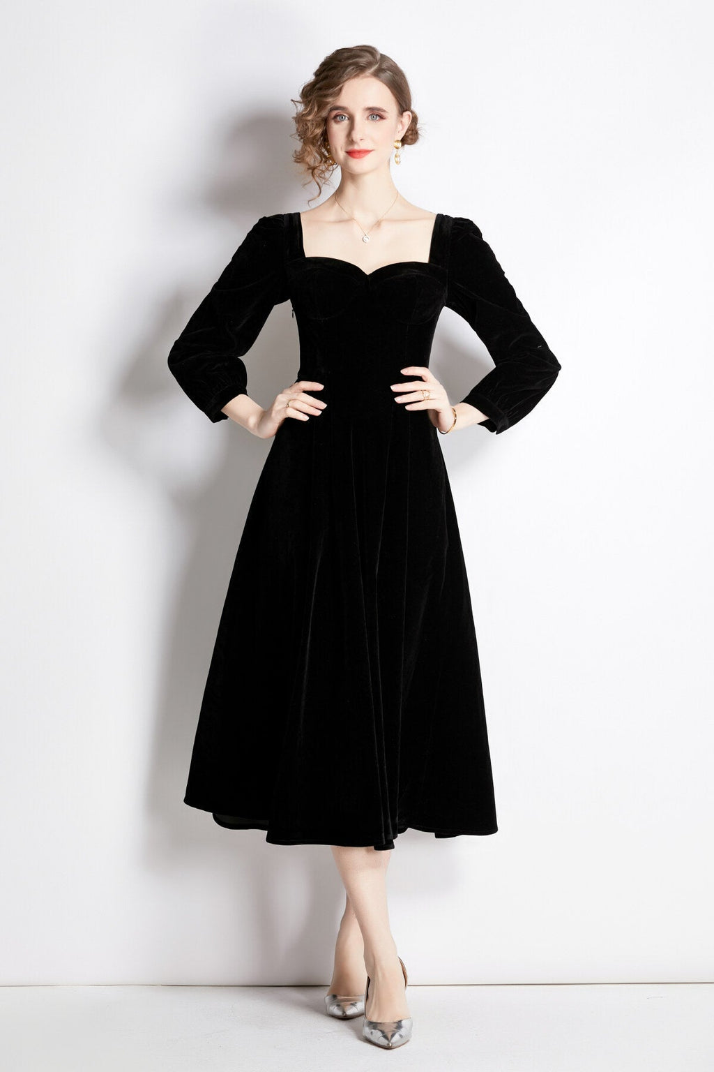Square Sweetheart Neckline Vintage Velvet Dress