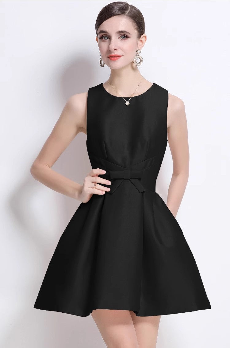 Structured Pleated Helm Petite Dress